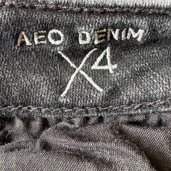 American Eagle Outfitters  hi rise shortie in black/ size 4 like new - Picture 8 of 8